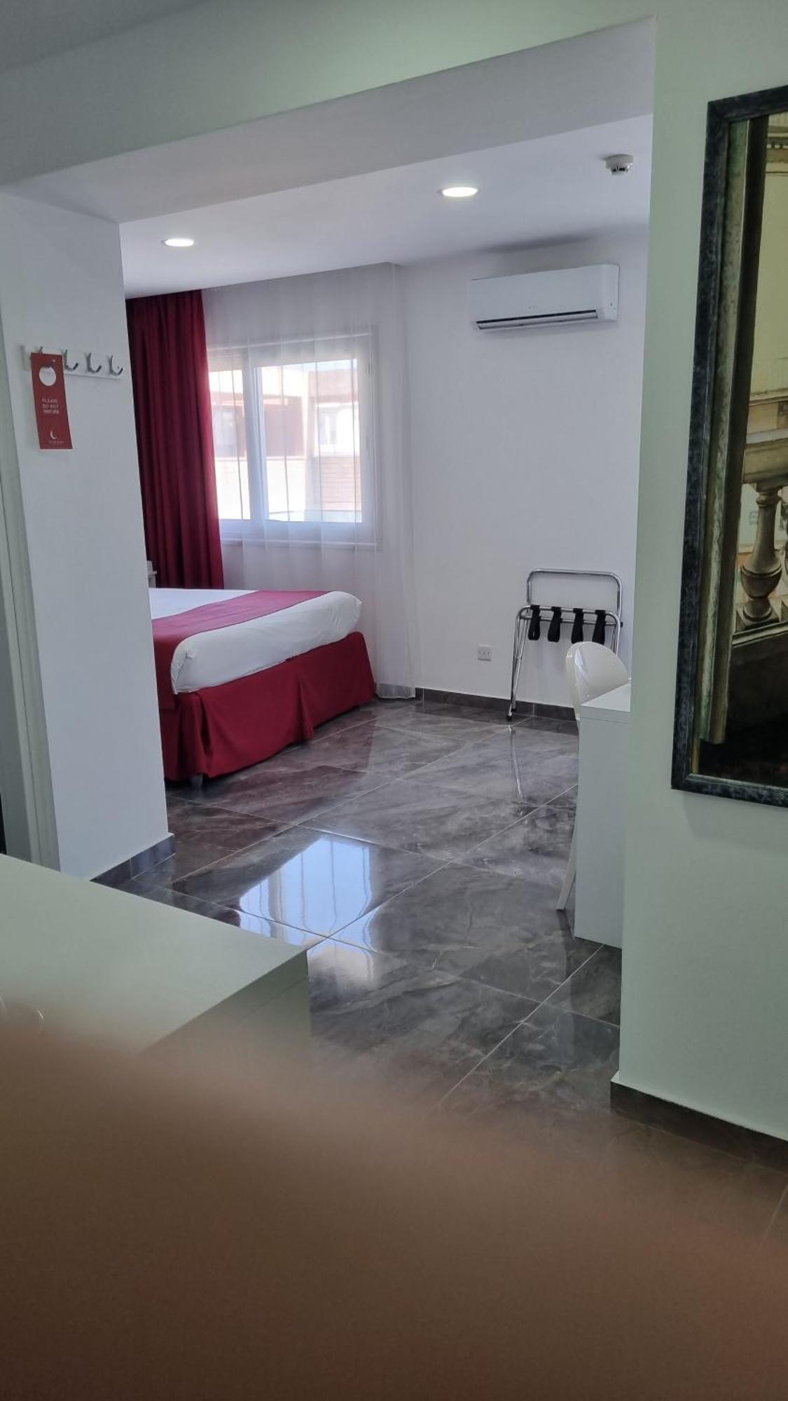 Art & Wine Boutique מלון דירות 3*