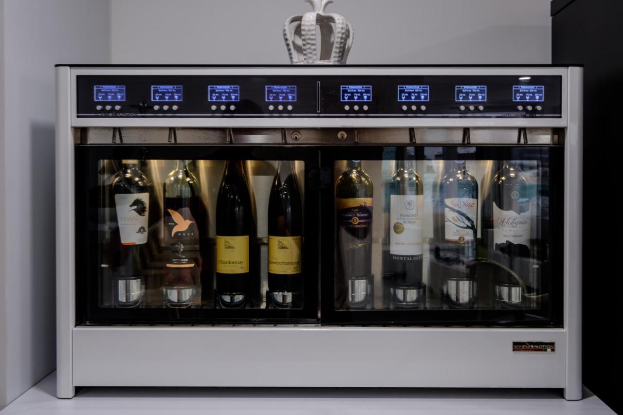 Art & Wine Boutique מלון דירות לרנקה